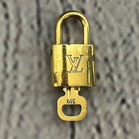 Vintage Louis Vuitton Lock & Key Set Authentic (#319) - Picture 7 of 10